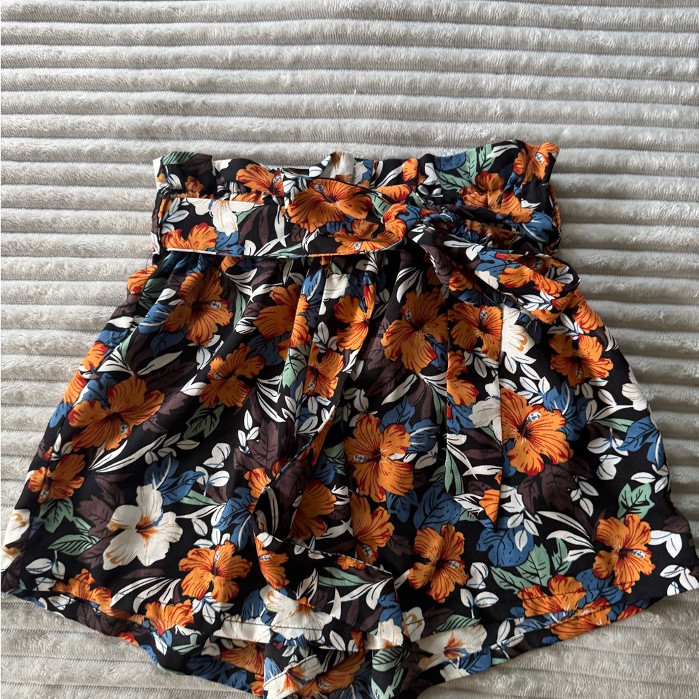 SHEIN Floral Patterned Shorts with Orange and Blue